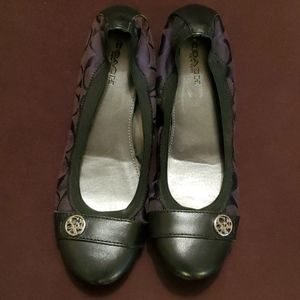 Coach flats
